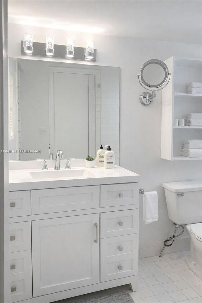 Building Photo - 400 SW 134th Way