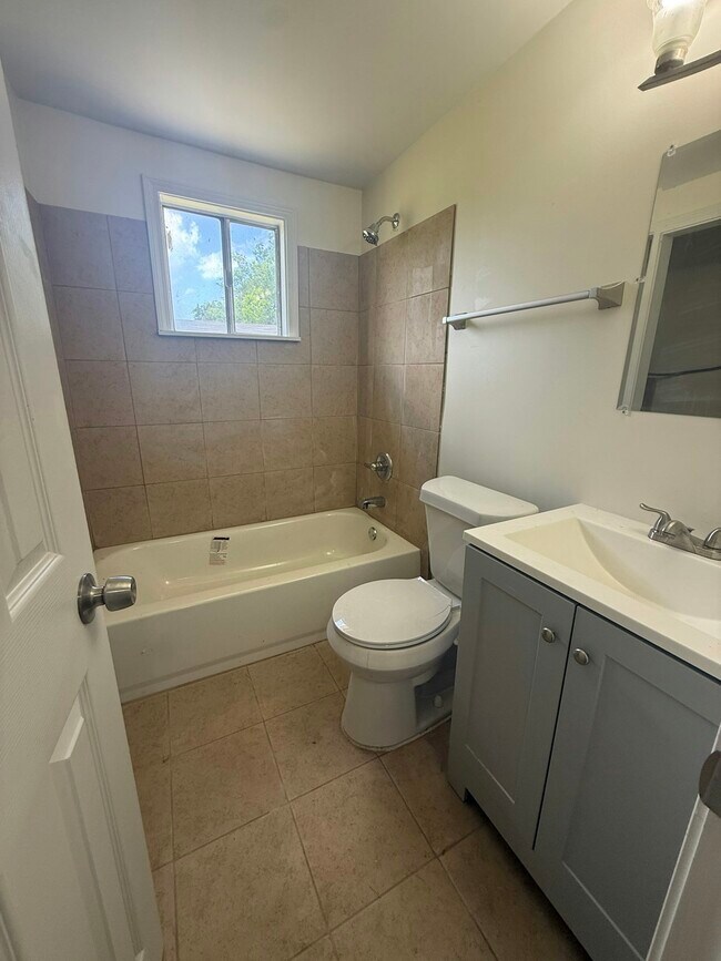 Building Photo - 3742 Berry Ln