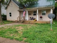 Building Photo - 319 Woodford Ave