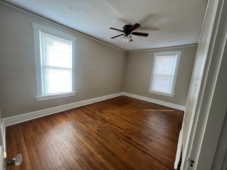 Building Photo - 747 Ponce Ave