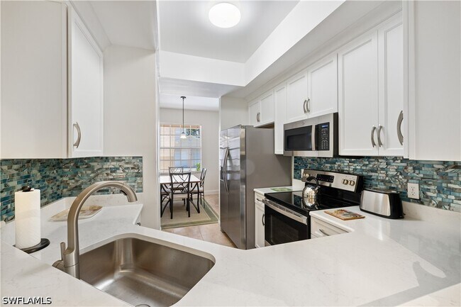 Building Photo - 757 Wiggins Lake Dr