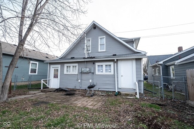 Building Photo - 1016 S Belmont Ave