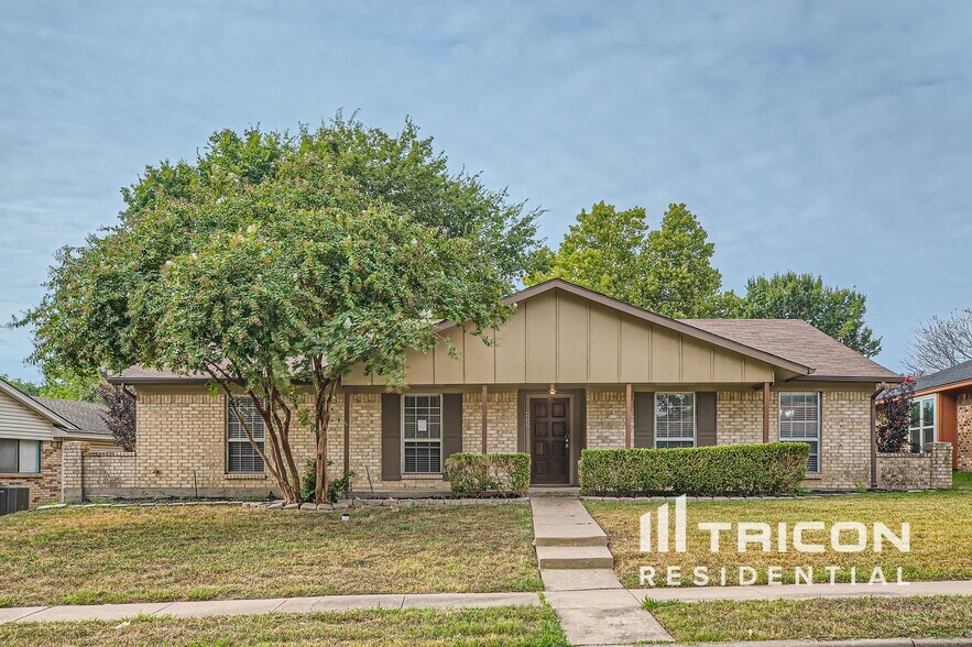Building Photo - 4922 Willowhaven Cir