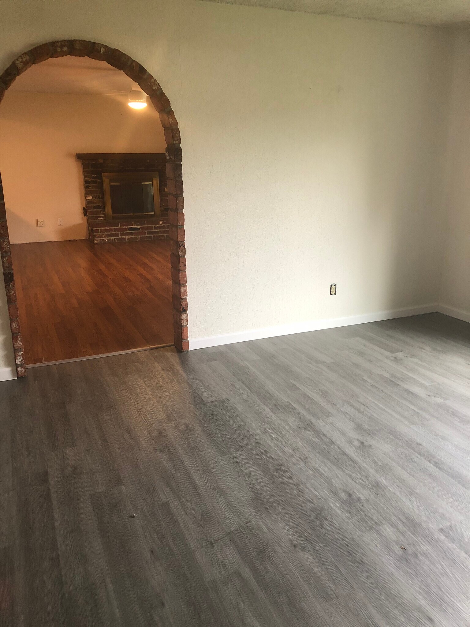 Building Photo - 228 Teakwood Dr