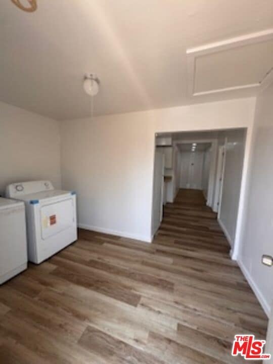 Building Photo - 1434 W 22nd St