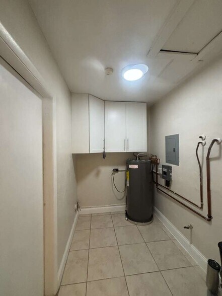 Building Photo - 21882 Haines Ave