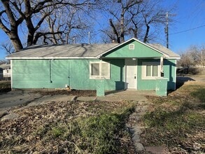 Building Photo - Newly remodeled 1 bedroom / 1 bathroom wit...