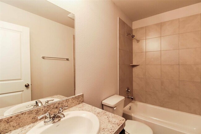 Building Photo - 13516 Stonecat Dr