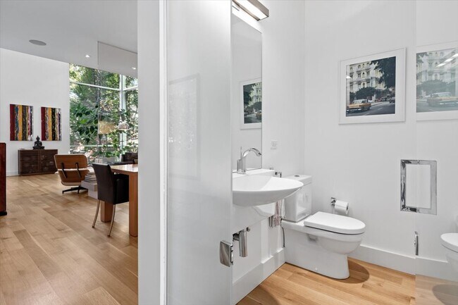 Building Photo - 1823 W Race Ave