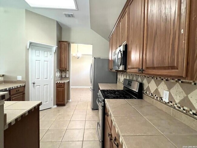 Building Photo - 4724 Green Bluff Dr