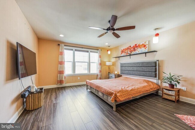 Building Photo - 105 Elton Farm Cir