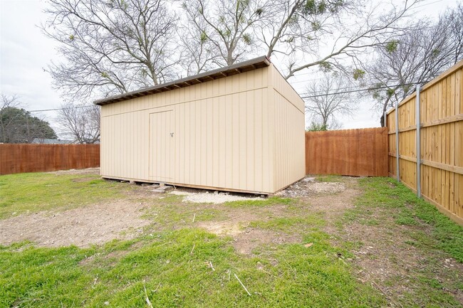 Building Photo - 2529 Wood Valley Dr