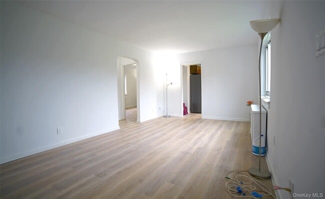 Building Photo - 72-19 Little Neck Pkwy