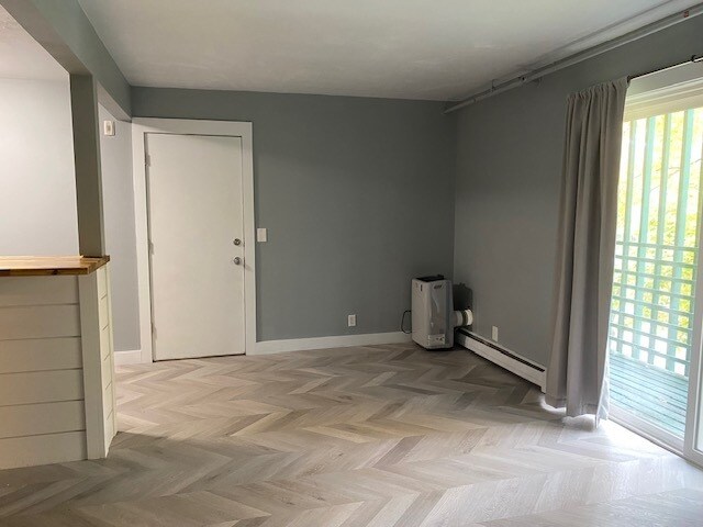 Building Photo - All utilities paid and close to downtown