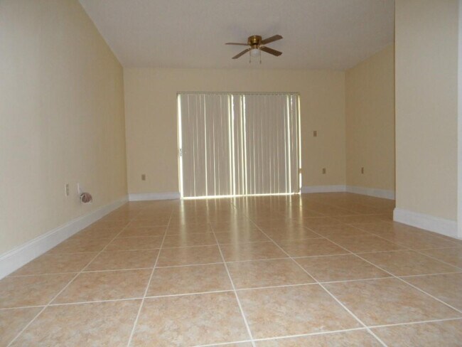 Building Photo - 3884 NW 90th Ave