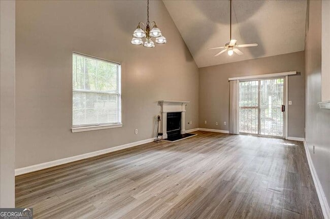 Building Photo - 3790 Benjamin Ct SW