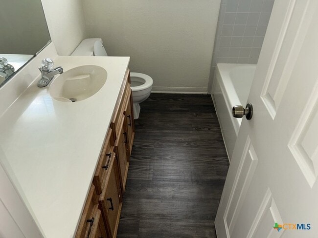 Building Photo - 4804 Shawn Dr