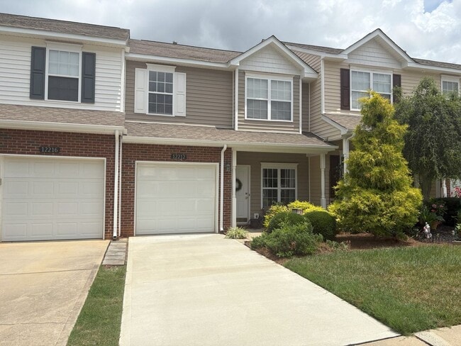 Primary Photo - Centrally located Townhouse in Charlotte