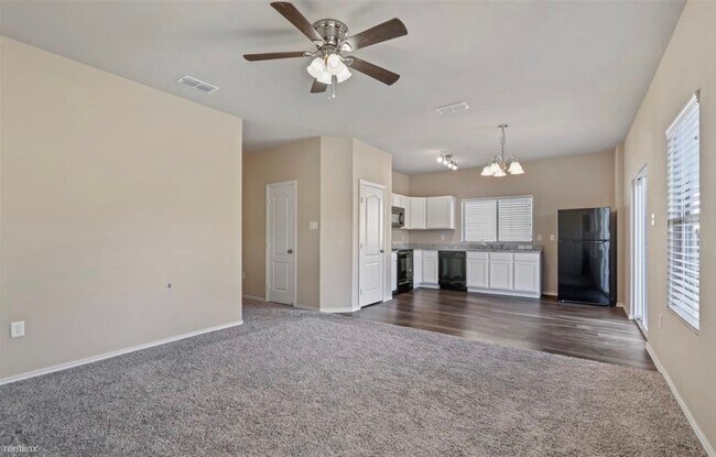Building Photo - 3 br, 2 bath House - 612 North Wofford Street