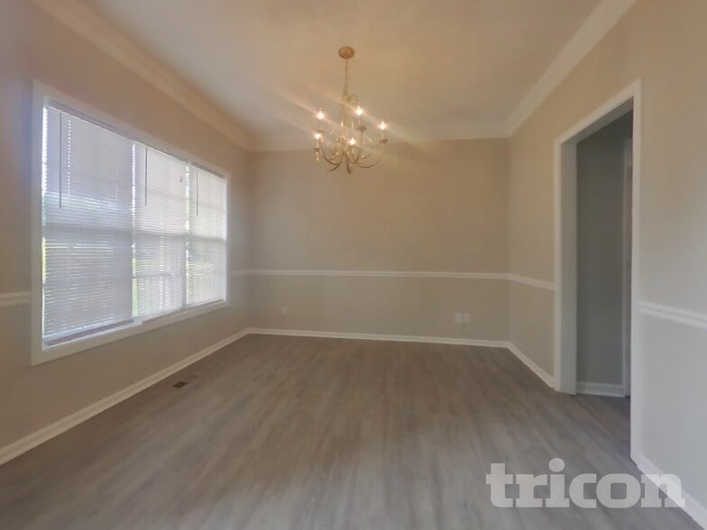 Building Photo - 504 Anthony Pl