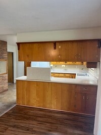 Building Photo - pd01 - Parkdale Estates Inc