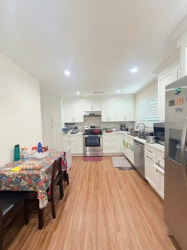 Building Photo - 7622 Oxbow Ln