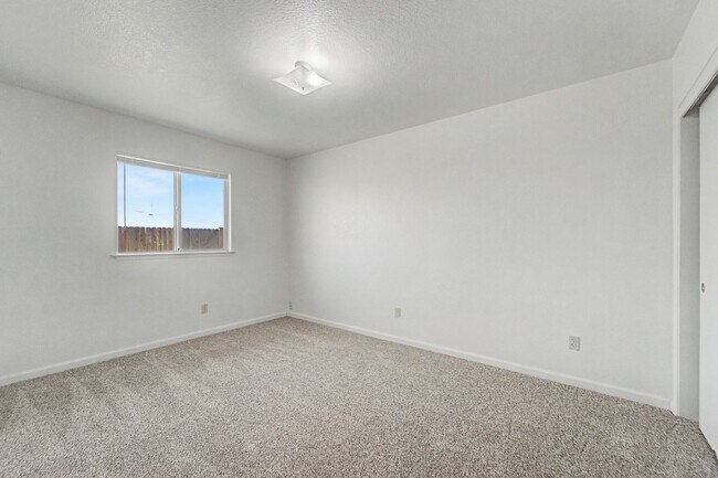 Building Photo - 0289