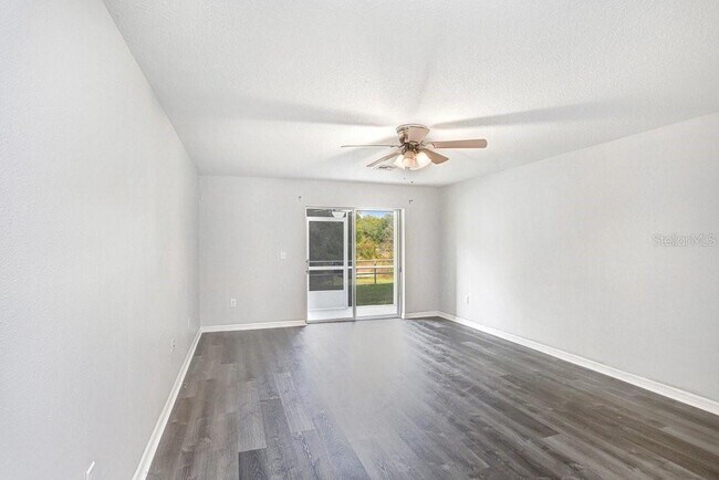 Building Photo - 37669 Aaralyn Rd