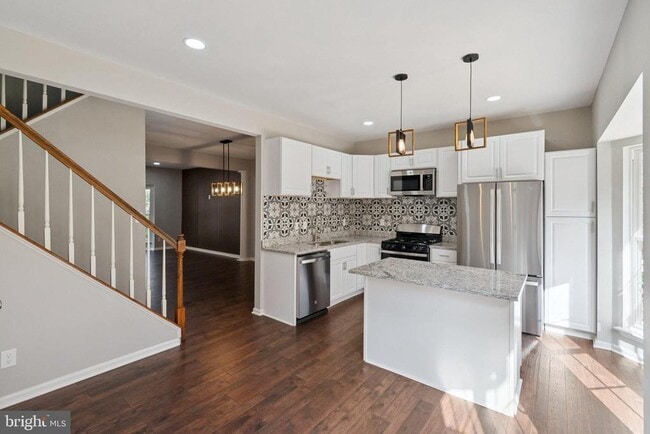 Building Photo - 4851 Ebb Tide Ct