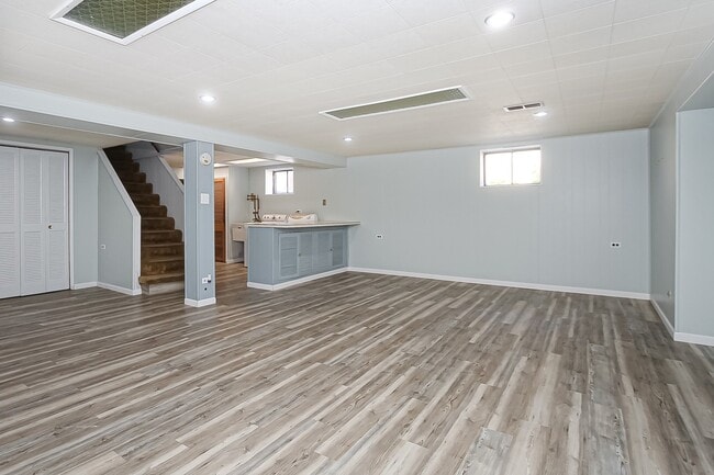 Building Photo - 9128 Birch Ave