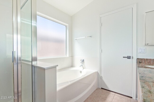Building Photo - 4354 E Campo Bello Dr