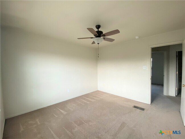 Building Photo - 1610 Aztec Trce