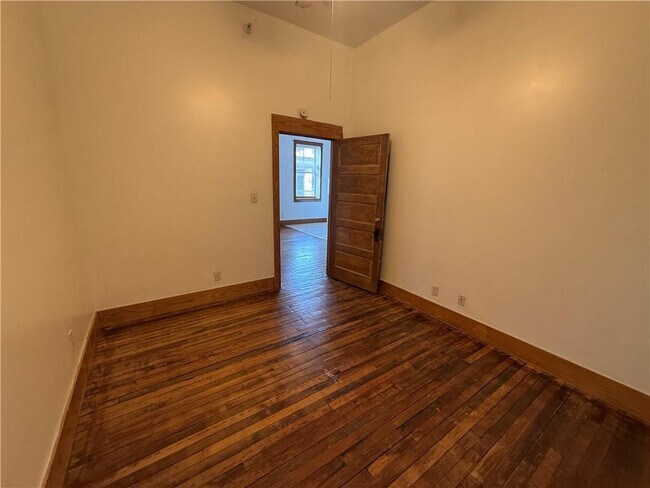 Building Photo - 459 Dauphin St