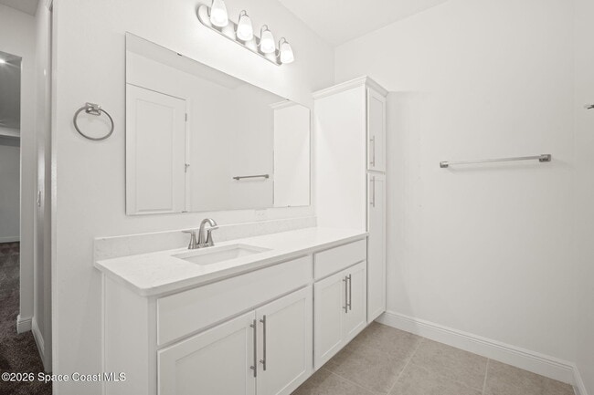 Building Photo - 6185 Moonrise Dr