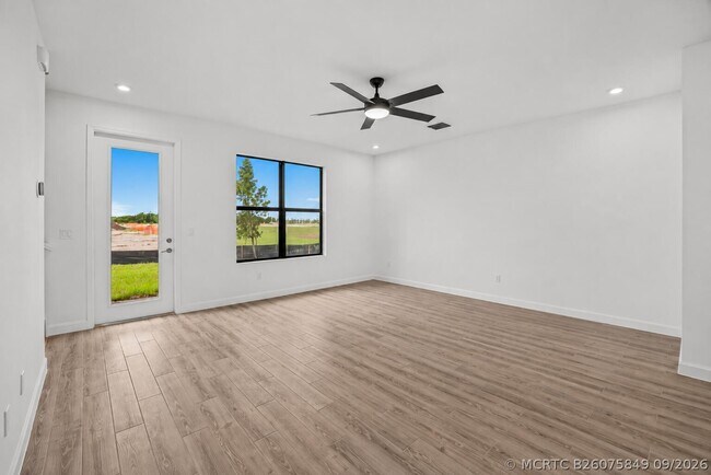 Building Photo - 9982 SW Torquay Dr