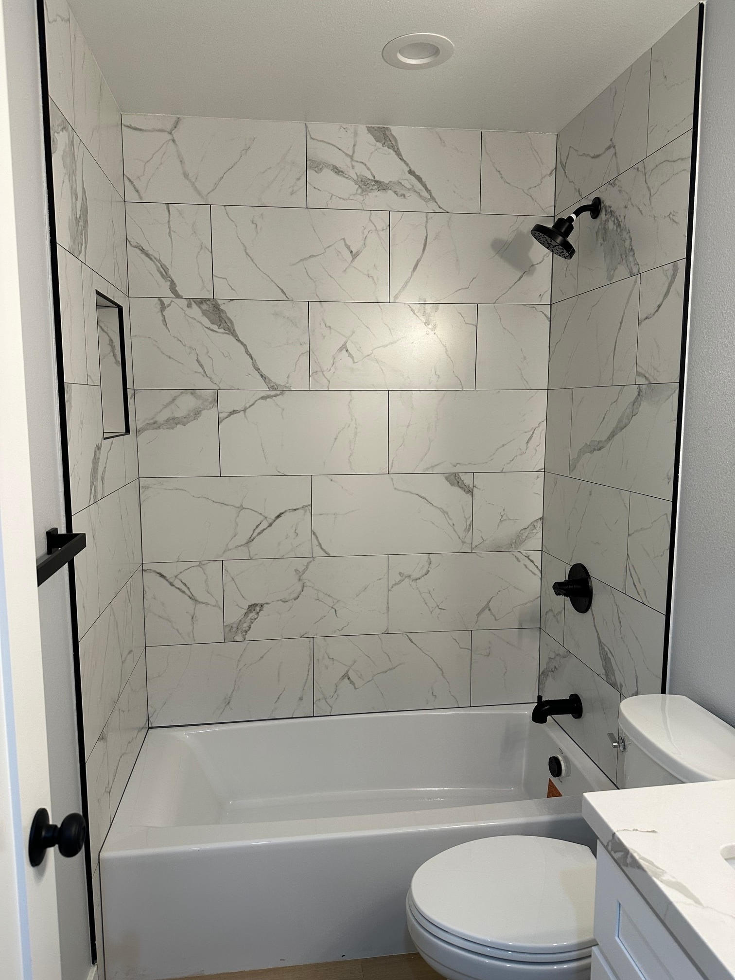 Building Photo - 826 Rose Ave