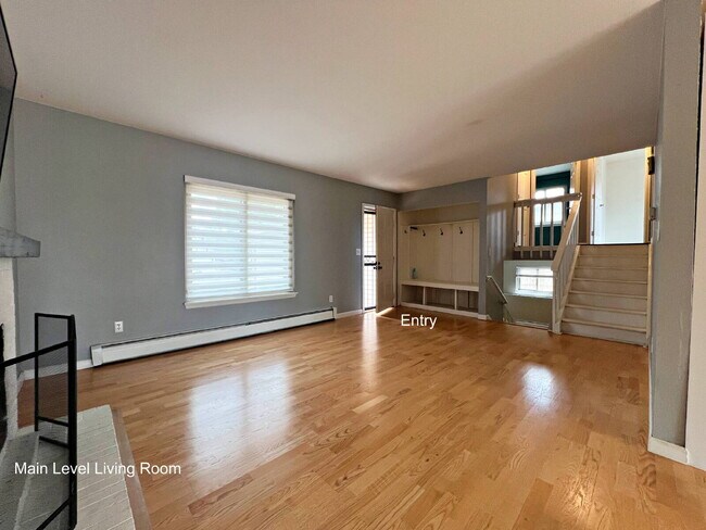Building Photo - Charming Aurora Retreat with Gardener's Paradise Backyard - Pet Friendly