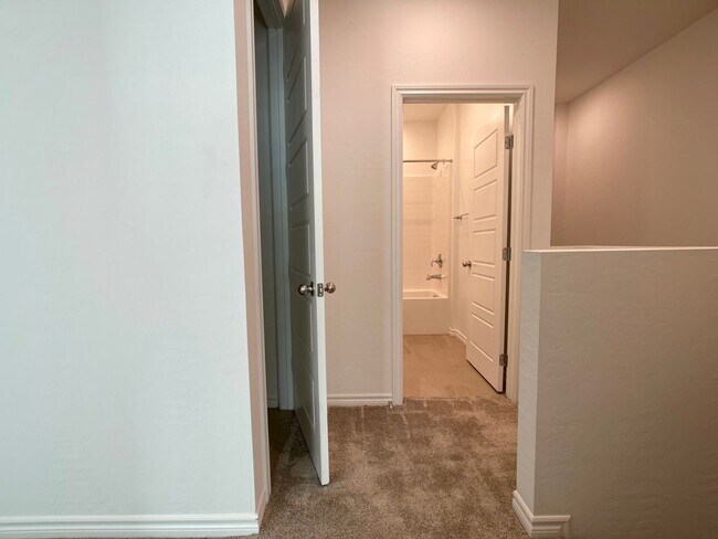 Building Photo - LOVELY TOWNHOUSE FOR RENT - GATED 3 BED 3 ...