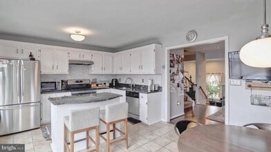 Building Photo - 44072 Florence Terrace