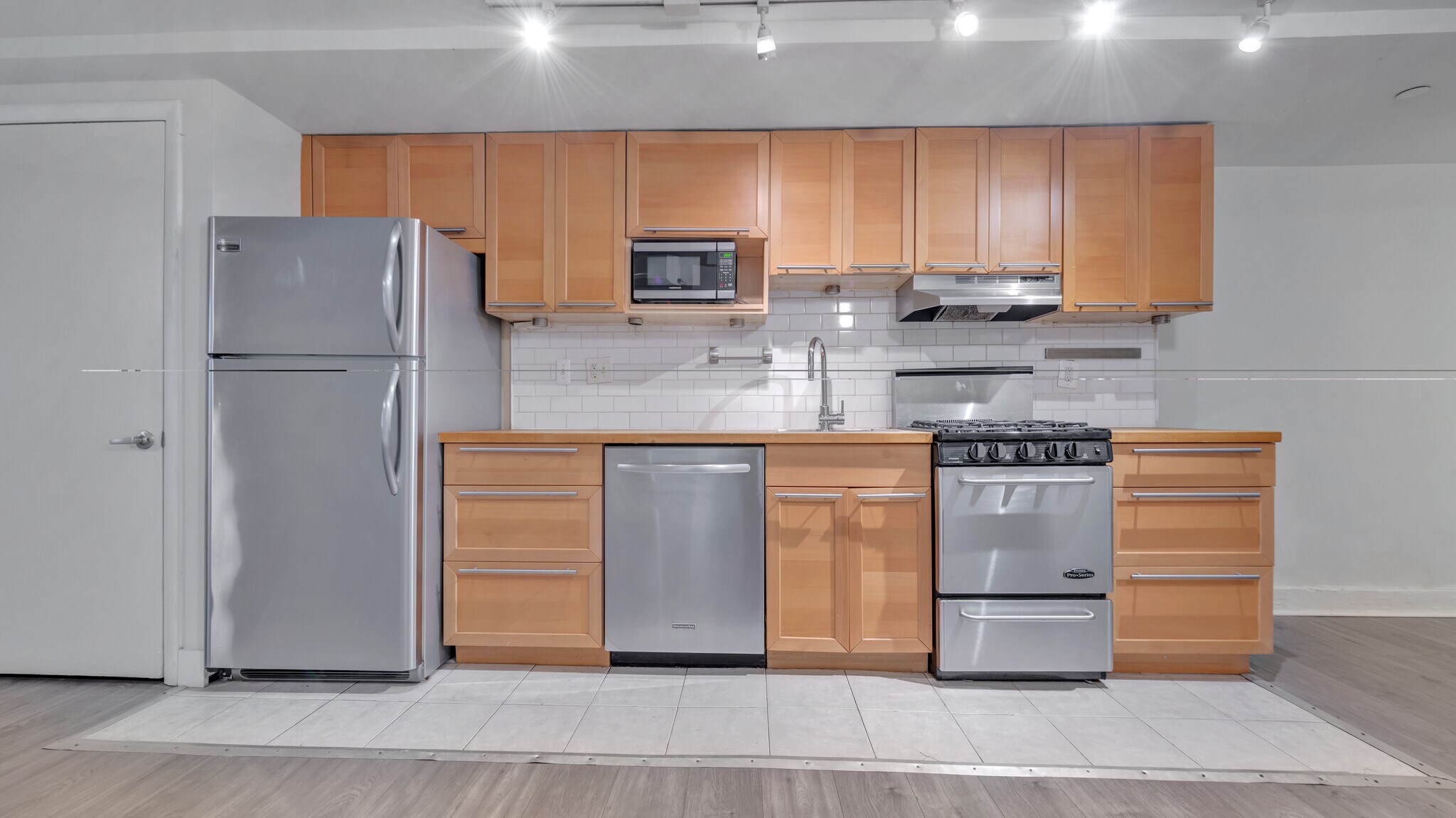 Building Photo - 2125 N St NW