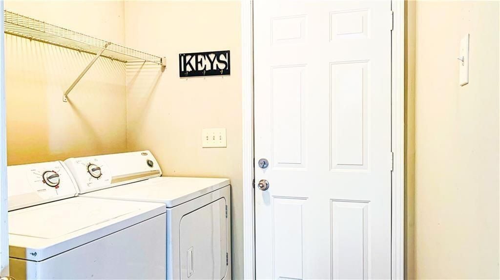 Building Photo - 4445 Scotland Ct SW