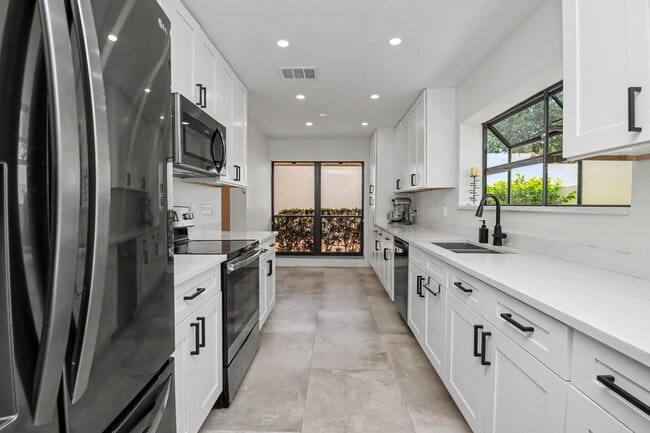 Building Photo - 21440 Campo Allegro Dr