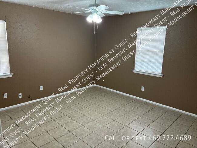 Building Photo - 820 Milam-
