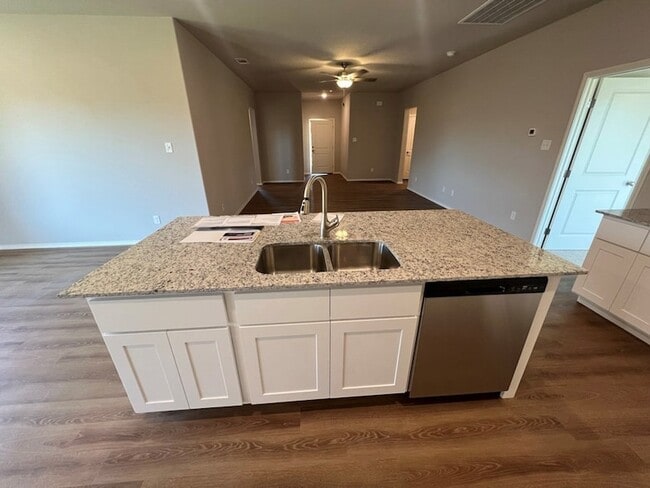 Building Photo - 7216 E County Rd 99