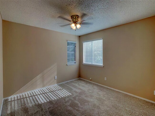 Building Photo - 12705 Modena Trail