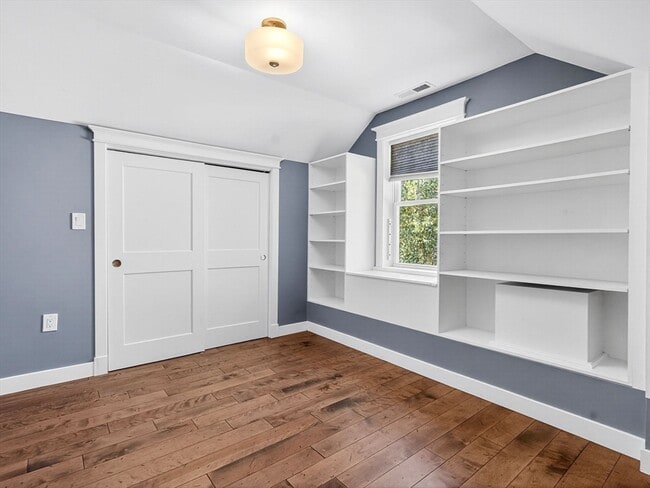 Building Photo - 409 Norfolk St