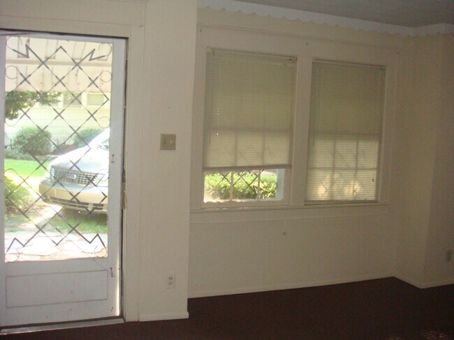 Building Photo - 1401 Williams St
