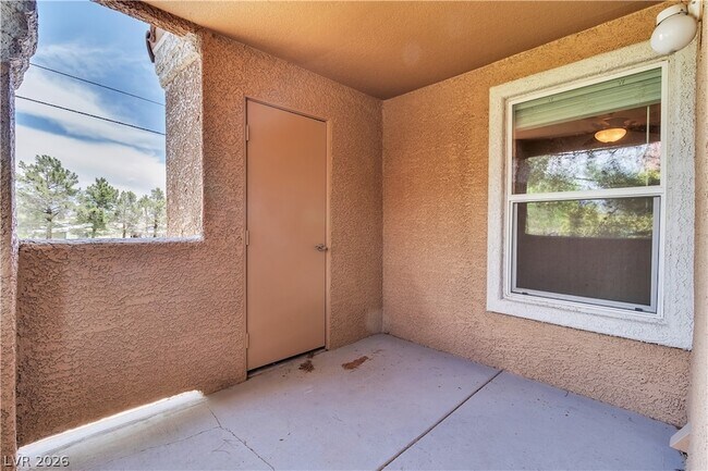 Building Photo - 8101 W Flamingo Rd