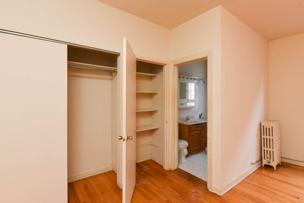 Building Photo - 1055 W George St