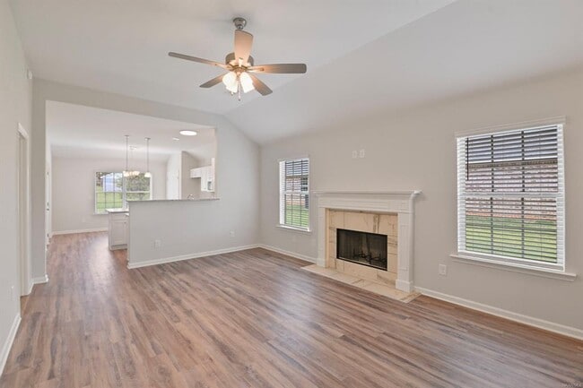 Building Photo - 2026 Dawsons Ml Ln